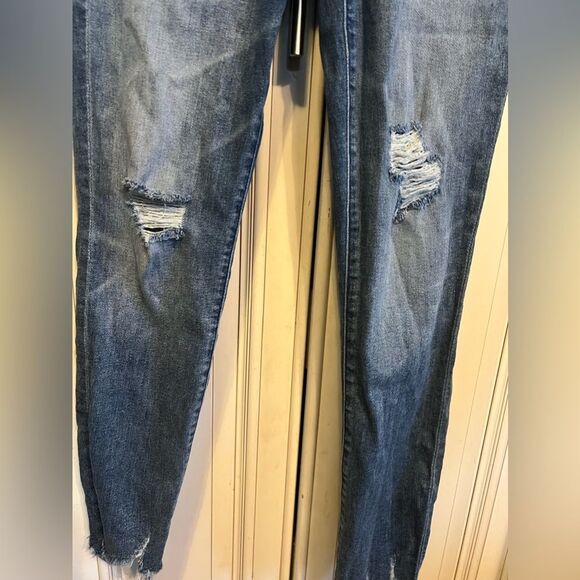 J Brand Alana High Rise Cropped Skinny Jeans Ripped Distressed Hem Teardrop 27 - Picture 1 of 9